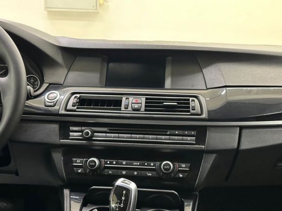 BMW 5 серии, 3.0 л, АТ, 2011 фото 14