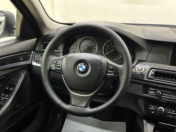 BMW 5 серии, 3.0 л, АТ, 2011 фото 16