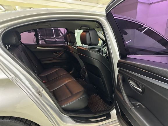 BMW 5 серии, 3.0 л, АТ, 2011 фото 19