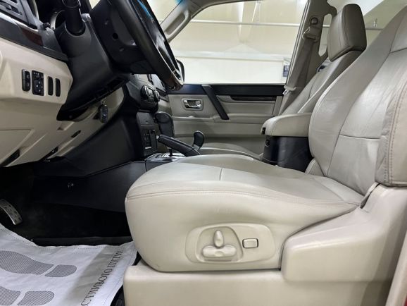 Mitsubishi Pajero, 3.2 л, АТ, 2008 фото 14