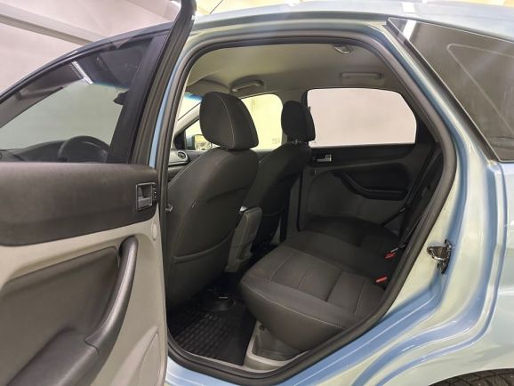 Ford Focus, 2.0 л, АТ, 2009 фото 2