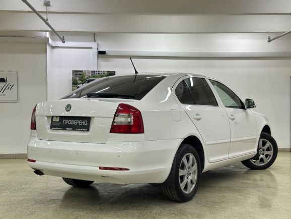 Skoda Octavia, 1.8 л, АТ, 2012 фото 8