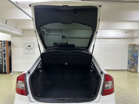 Skoda Octavia, 1.8 л, АТ, 2012 фото 9