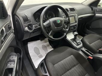 Skoda Octavia, 1.8 л, АКПП, 2012 фото 10