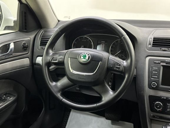 Skoda Octavia, 1.8 л, АТ, 2012 фото 13