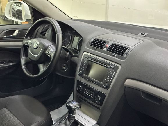 Skoda Octavia, 1.8 л, АТ, 2012 фото 15