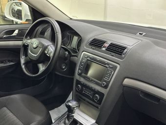 Skoda Octavia, 1.8 л, АКПП, 2012 фото 15