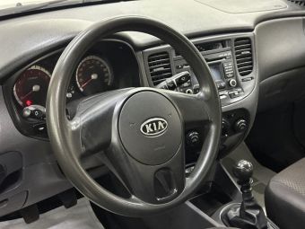 Kia Rio, 1.4 л, МКПП, 2010 фото 11