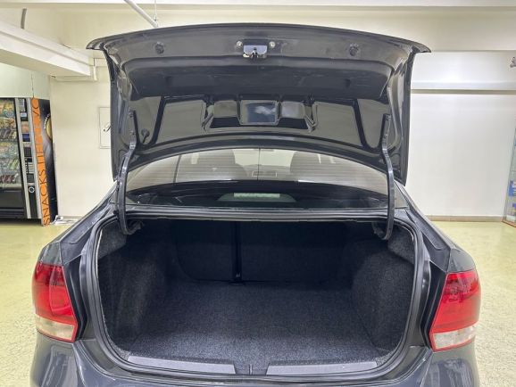 Volkswagen Polo, 1.6 л, АТ, 2012 фото 9