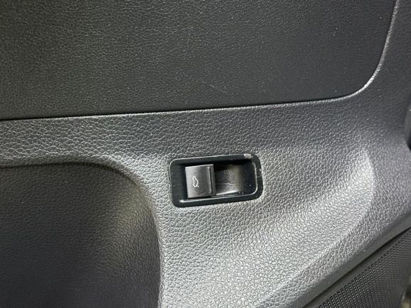 Volkswagen Polo, 1.6 л, АТ, 2012 фото 15