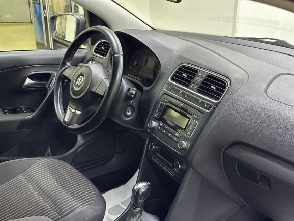 Volkswagen Polo, 1.6 л, АТ, 2012 фото 16