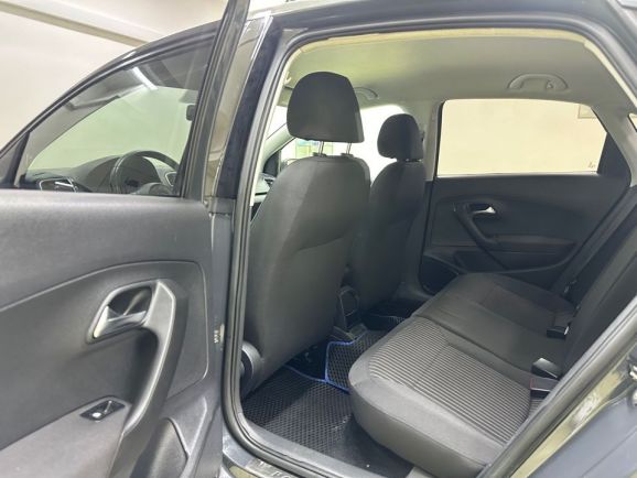 Volkswagen Polo, 1.6 л, АТ, 2012 фото 1