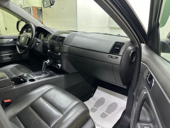 Volkswagen Touareg, 3.0 л, АТ, 2007 фото 17
