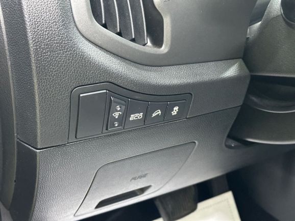 Kia Sportage, 2.0 л, АТ, 2011 фото 14