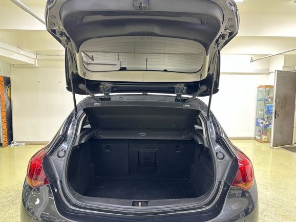 Opel Astra, 1.6 л, АТ, 2011 фото 9