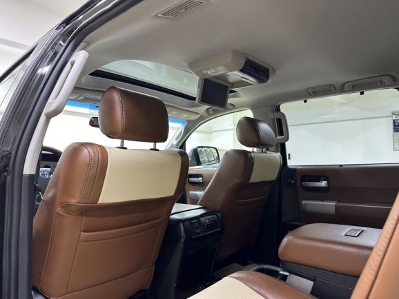 Toyota Sequoia, 5.7 л, АТ, 2008 фото 1