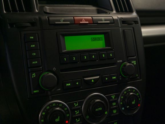 Land Rover Freelander, 2.2 л, АТ, 2010 фото 2