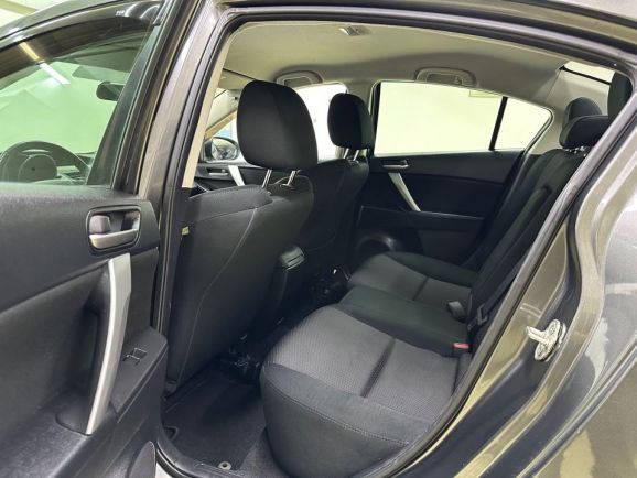 Mazda 3, 1.6 л, АТ, 2012 фото 1