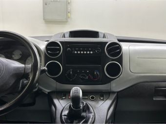 Citroen Berlingo, 1.6 л, МКПП, 2012 фото 13