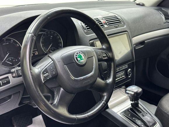 Skoda Octavia, 1.8 л, АТ, 2012 фото 11