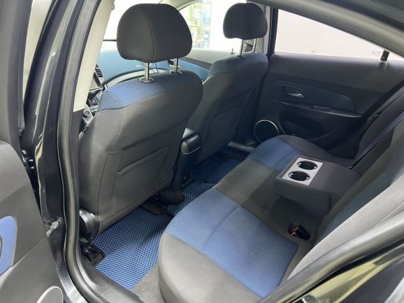 Chevrolet Cruze, 1.8 л, АТ, 2011 фото 1