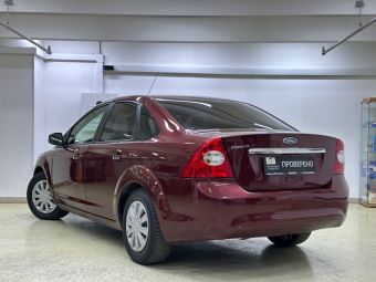 Ford Focus, 1.8 л, МКПП, 2008 фото 8