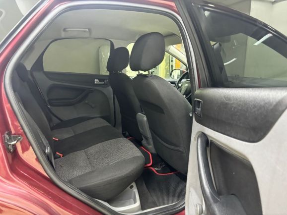 Ford Focus, 1.8 л, МТ, 2008 фото 2