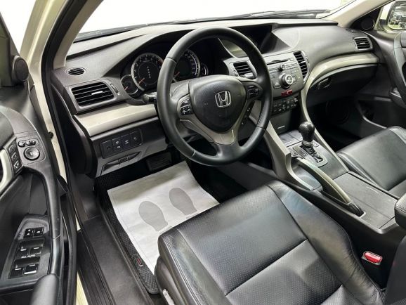 Honda Accord, 2.4 л, АТ, 2012 фото 10