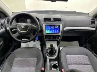 Skoda Octavia, 1.6 л, МКПП, 2013 фото 11