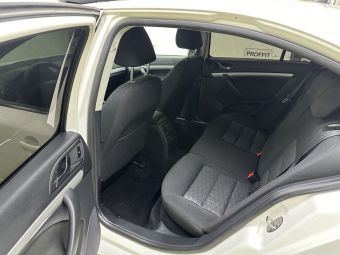 Skoda Octavia, 1.6 л, МКПП, 2013 фото 2