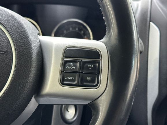 Jeep Compass Limited, 2.4 л, АТ, 2013 фото 16