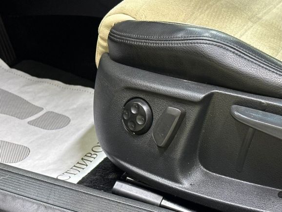 Volkswagen Passat CC, 1.8 л, Робот, 2009 фото 12