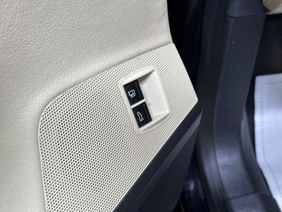 Volkswagen Passat CC, 1.8 л, Робот, 2009 фото 13