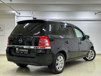 Opel Zafira, 1.8 л, РКПП, 2012 фото 6