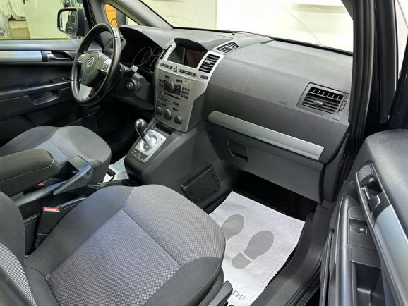 Opel Zafira, 1.8 л, Робот, 2012 фото 14