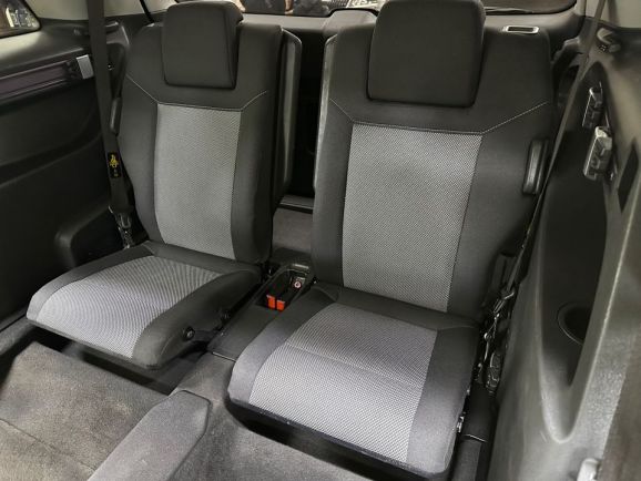 Opel Zafira, 1.8 л, Робот, 2012 фото 2