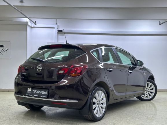 Opel Astra Cosmo, 1.6 л, АТ, 2013 фото 8