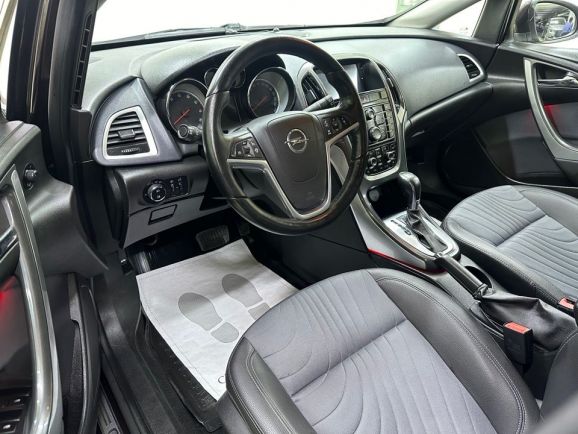 Opel Astra Cosmo, 1.6 л, АТ, 2013 фото 10