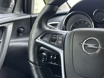 Opel Astra Cosmo, 1.6 л, АКПП, 2013 фото 12