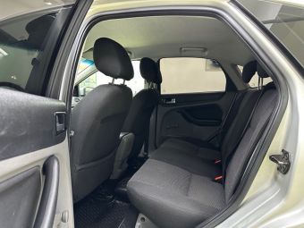 Ford Focus, 2.0 л, АКПП, 2011 фото 2