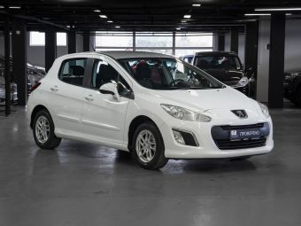 Peugeot 308, 1.6 л, МКПП, 2011 фото 5