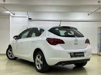 Opel Astra Cosmo, 1.6 л, АКПП, 2011 фото 6