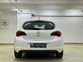 Opel Astra Cosmo, 1.6 л, АКПП, 2011 фото 7