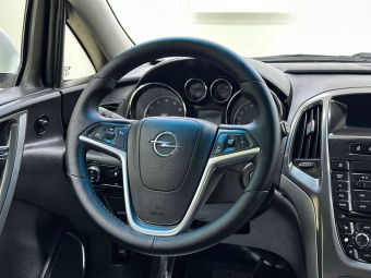 Opel Astra Cosmo, 1.6 л, АКПП, 2011 фото 13
