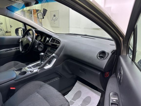 Peugeot 3008, 1.6 л, АТ, 2012 фото 17