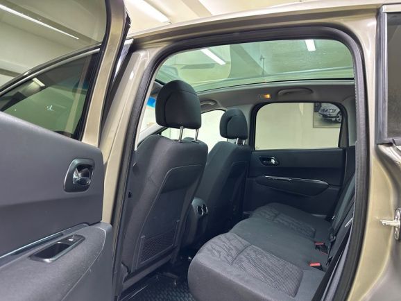 Peugeot 3008, 1.6 л, АТ, 2012 фото 2