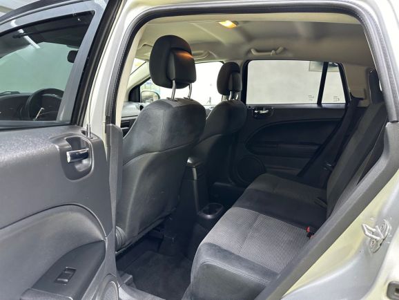 Dodge Caliber, 2.0 л, Вариатор, 2010 фото 1