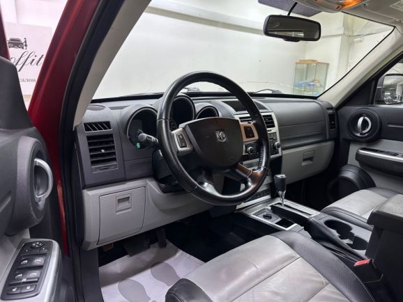 Dodge Nitro, 2.8 л, АТ, 2008 фото 10