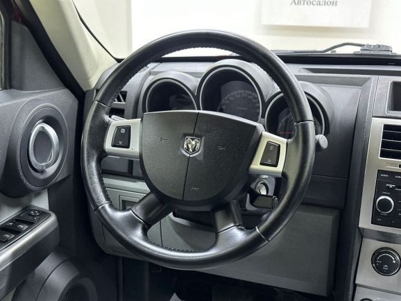 Dodge Nitro, 2.8 л, АТ, 2008 фото 15