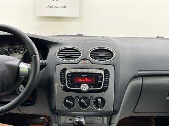 Ford Focus, 2.0 л, АКПП, 2010 фото 14